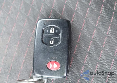 2010 Toyota Prius V z USA, uszkodzony, nr VIN JTDKN3DU8A0046900